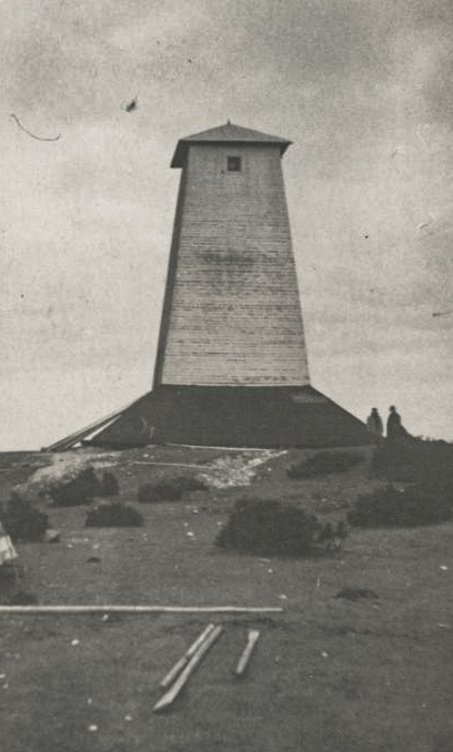 Нижний деревянный маяк Норрби
