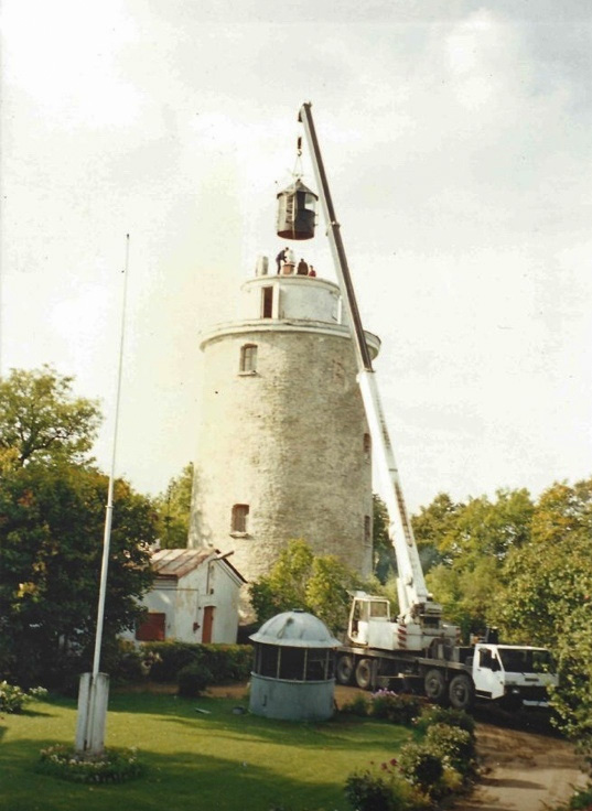 Реставрационные работы на верхнем маяке Суурупи, 1998 год