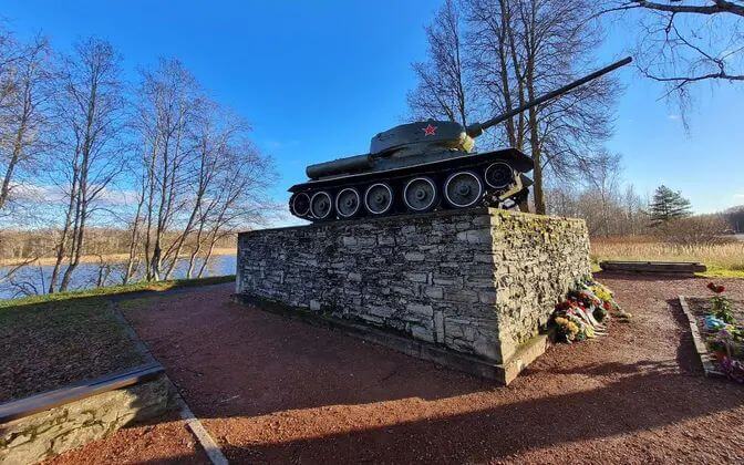 Танк Т-34 в Нарве