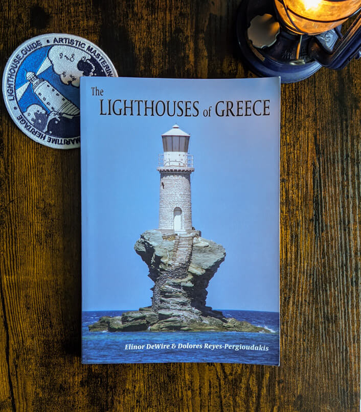 Elinor DeWire, Dolores Reyes-Pergioudakis "The Lighthouses of Greece" (2010)