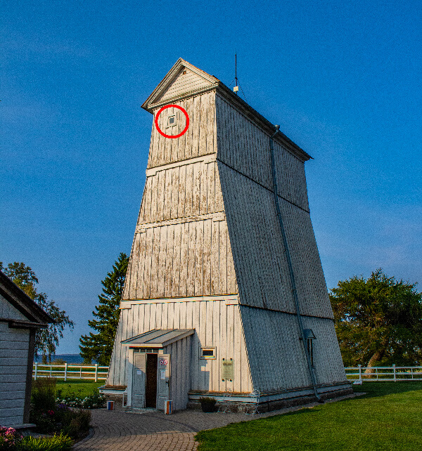 Нижний маяк Суурупи